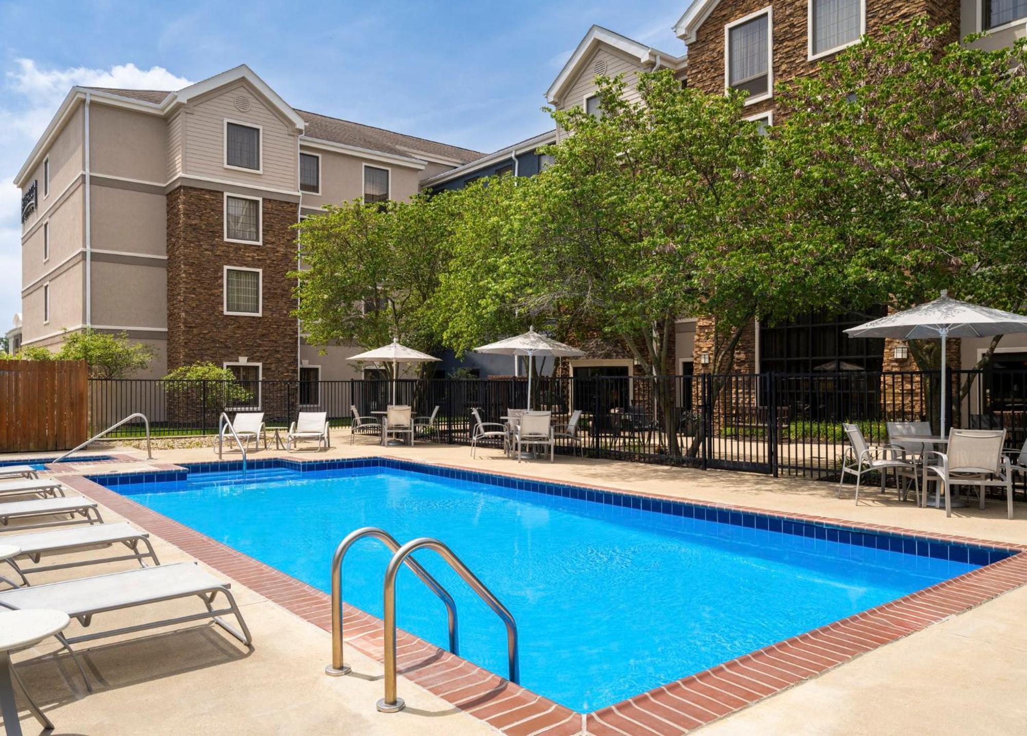 Staybridge Suites Indianapolis-Airport By Ihg Plainfield Kültér fotó